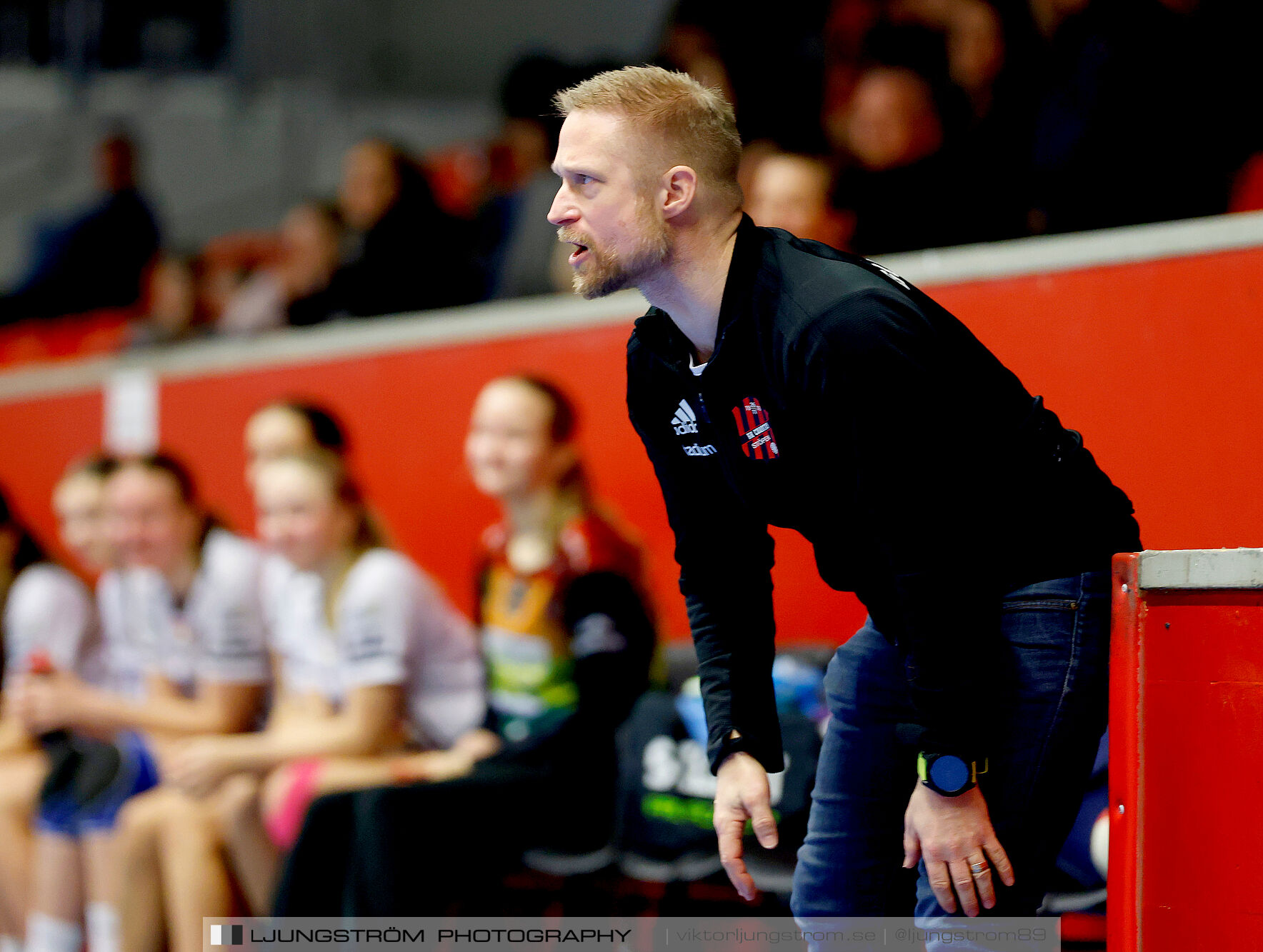 Skövde HF Vit F14-HK Country Svart F14 27-12,dam,Skövde Idrottshall,Skövde,Sverige,Handboll,,2025,363134