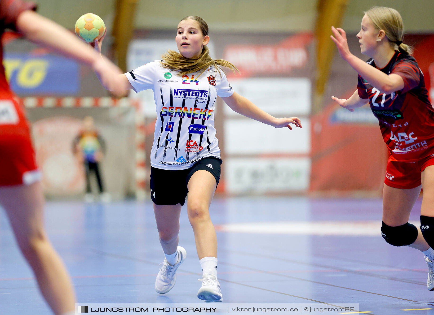 Skövde HF Vit F14-HK Country Svart F14 27-12,dam,Skövde Idrottshall,Skövde,Sverige,Handboll,,2025,363168
