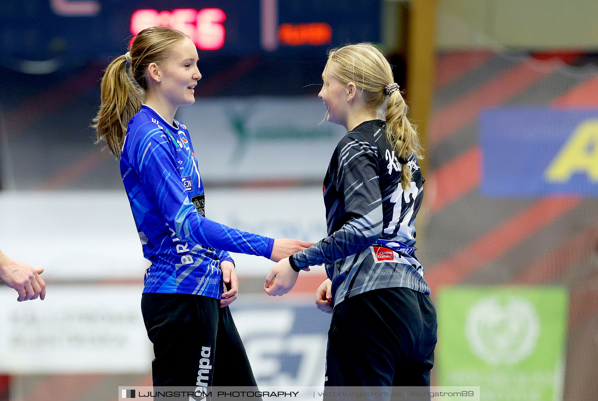 Skövde HF Vit F14-HK Country Svart F14 27-12,dam,Skövde Idrottshall,Skövde,Sverige,Handboll,,2025,363172