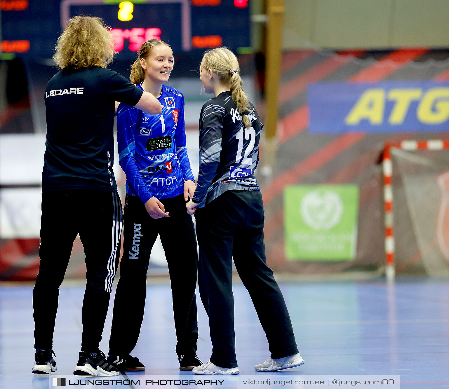 Skövde HF Vit F14-HK Country Svart F14 27-12,dam,Skövde Idrottshall,Skövde,Sverige,Handboll,,2025,363174