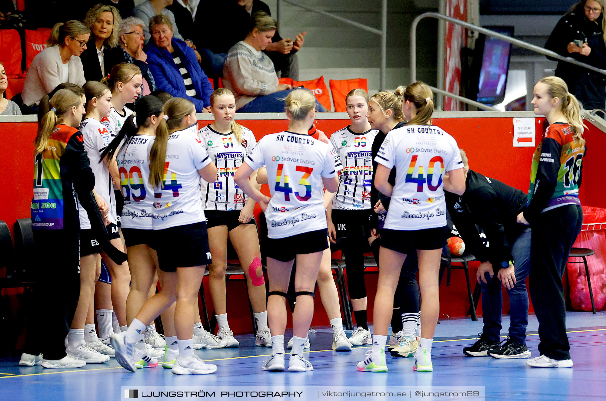 Skövde HF Vit F14-HK Country Svart F14 27-12,dam,Skövde Idrottshall,Skövde,Sverige,Handboll,,2025,363176