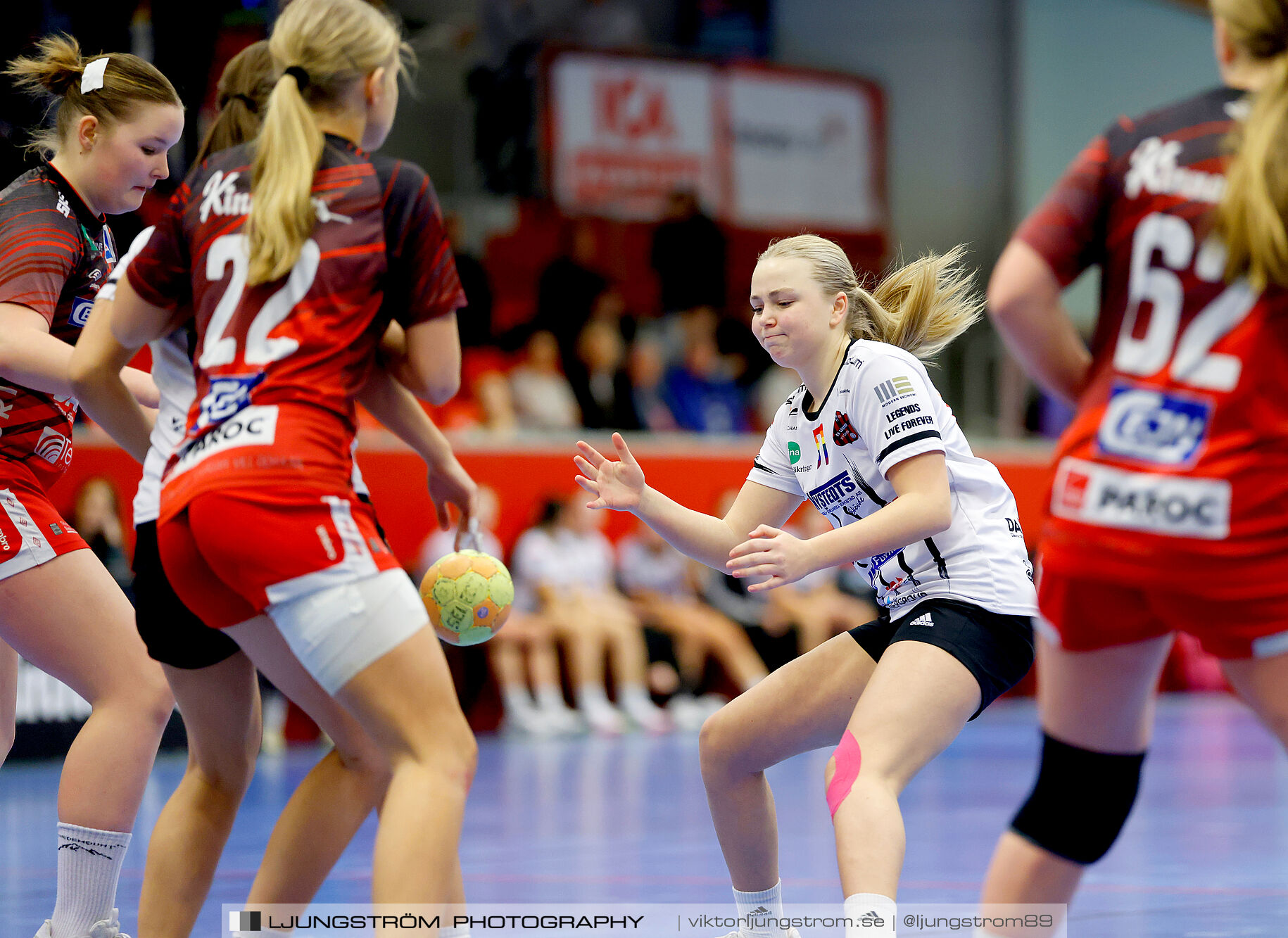 Skövde HF Vit F14-HK Country Svart F14 27-12,dam,Skövde Idrottshall,Skövde,Sverige,Handboll,,2025,363193