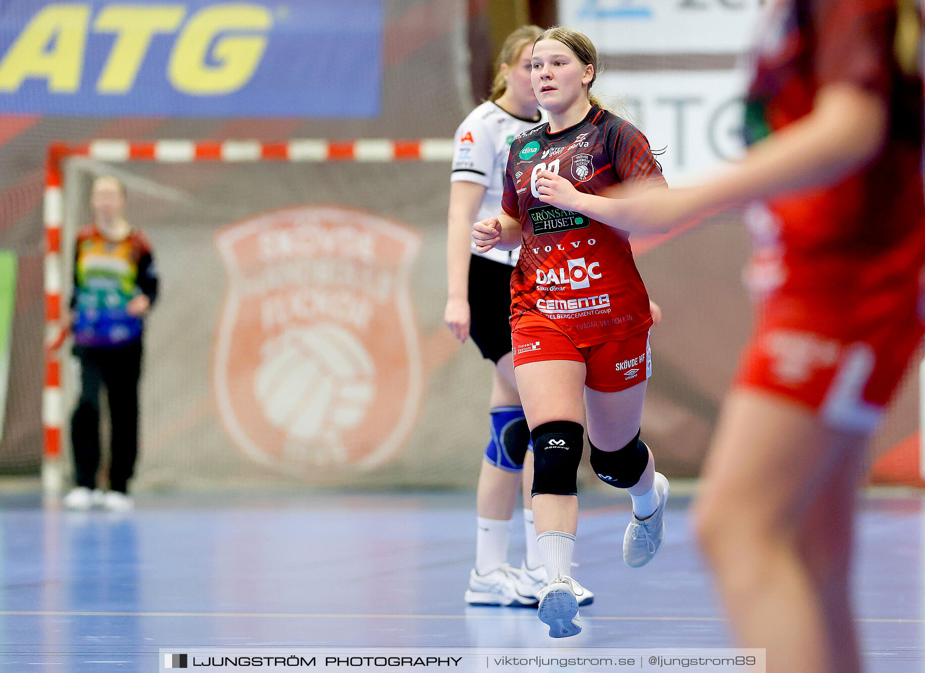 Skövde HF Vit F14-HK Country Svart F14 27-12,dam,Skövde Idrottshall,Skövde,Sverige,Handboll,,2025,363201