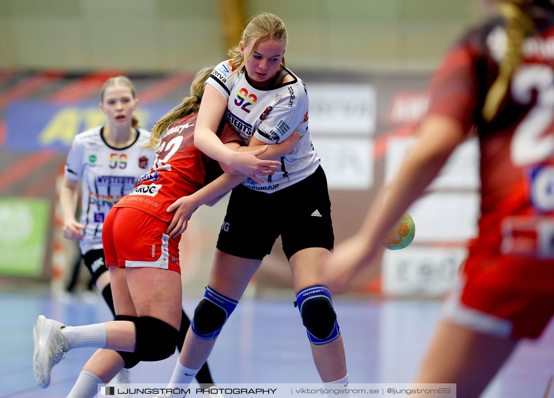Skövde HF Vit F14-HK Country Svart F14 27-12,dam,Skövde Idrottshall,Skövde,Sverige,Handboll,,2025,363210