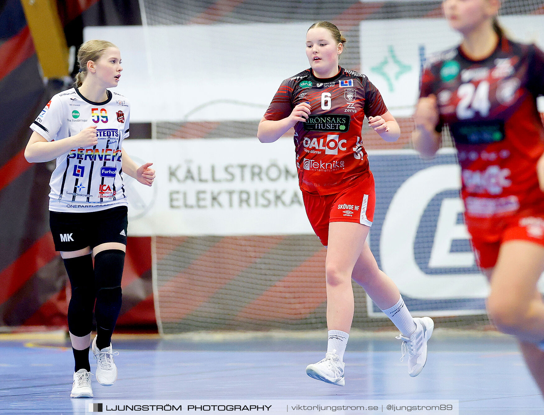Skövde HF Vit F14-HK Country Svart F14 27-12,dam,Skövde Idrottshall,Skövde,Sverige,Handboll,,2025,363212
