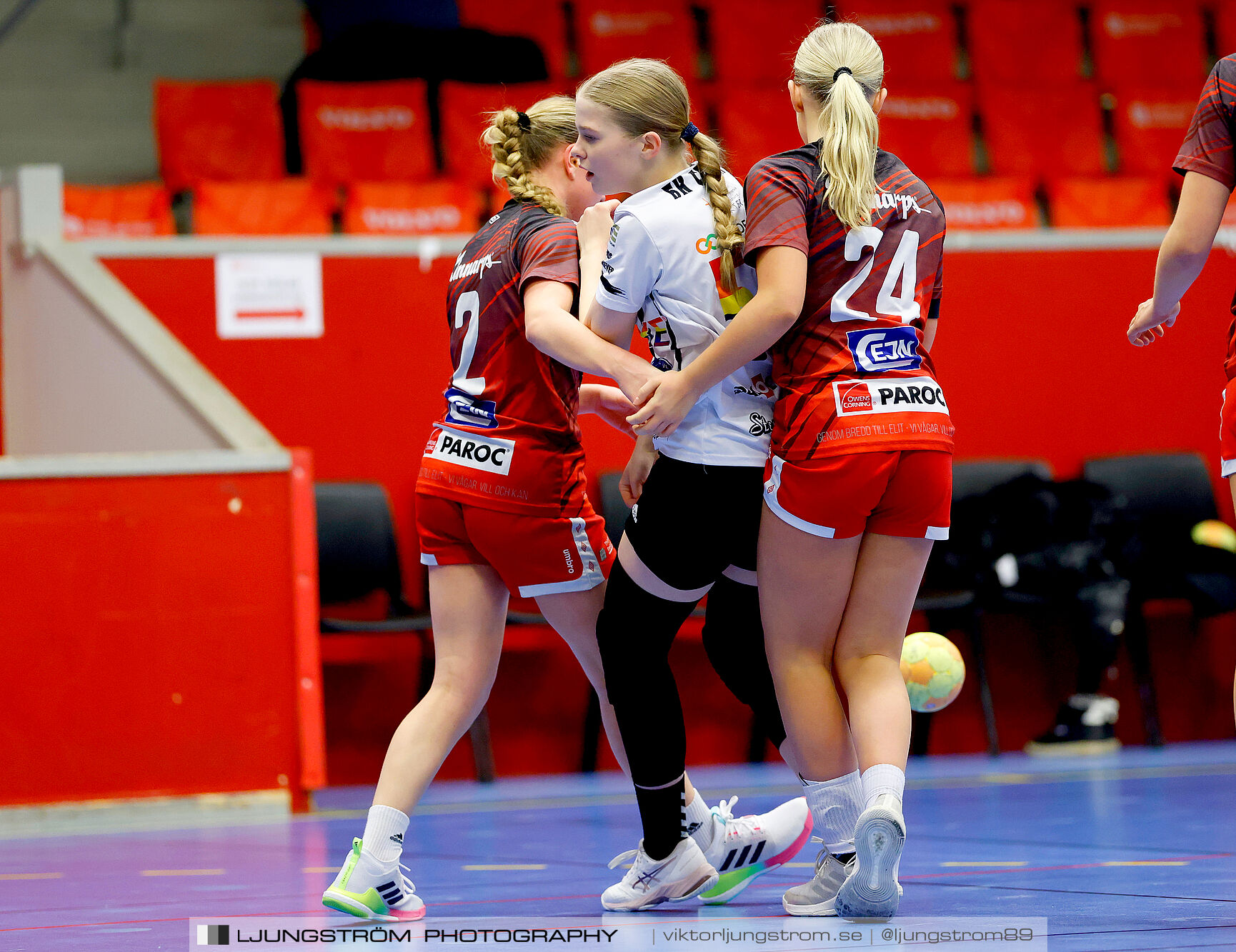 Skövde HF Vit F14-HK Country Svart F14 27-12,dam,Skövde Idrottshall,Skövde,Sverige,Handboll,,2025,363218