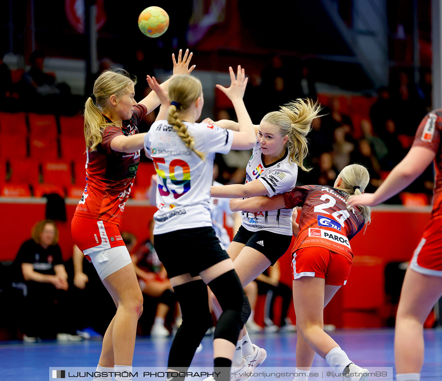 Skövde HF Vit F14-HK Country Svart F14 27-12,dam,Skövde Idrottshall,Skövde,Sverige,Handboll,,2025,363219
