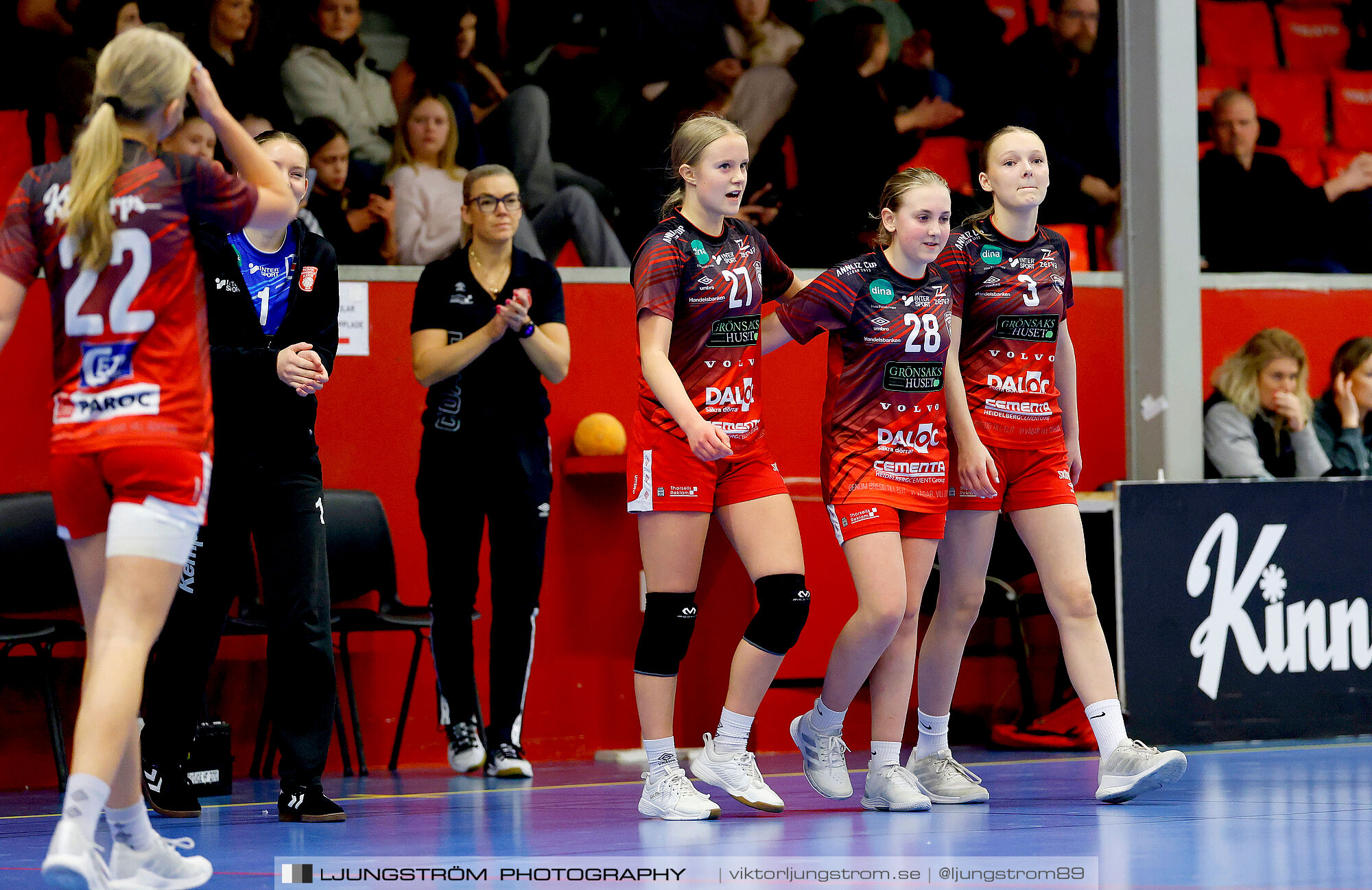 Skövde HF Vit F14-HK Country Svart F14 27-12,dam,Skövde Idrottshall,Skövde,Sverige,Handboll,,2025,363229