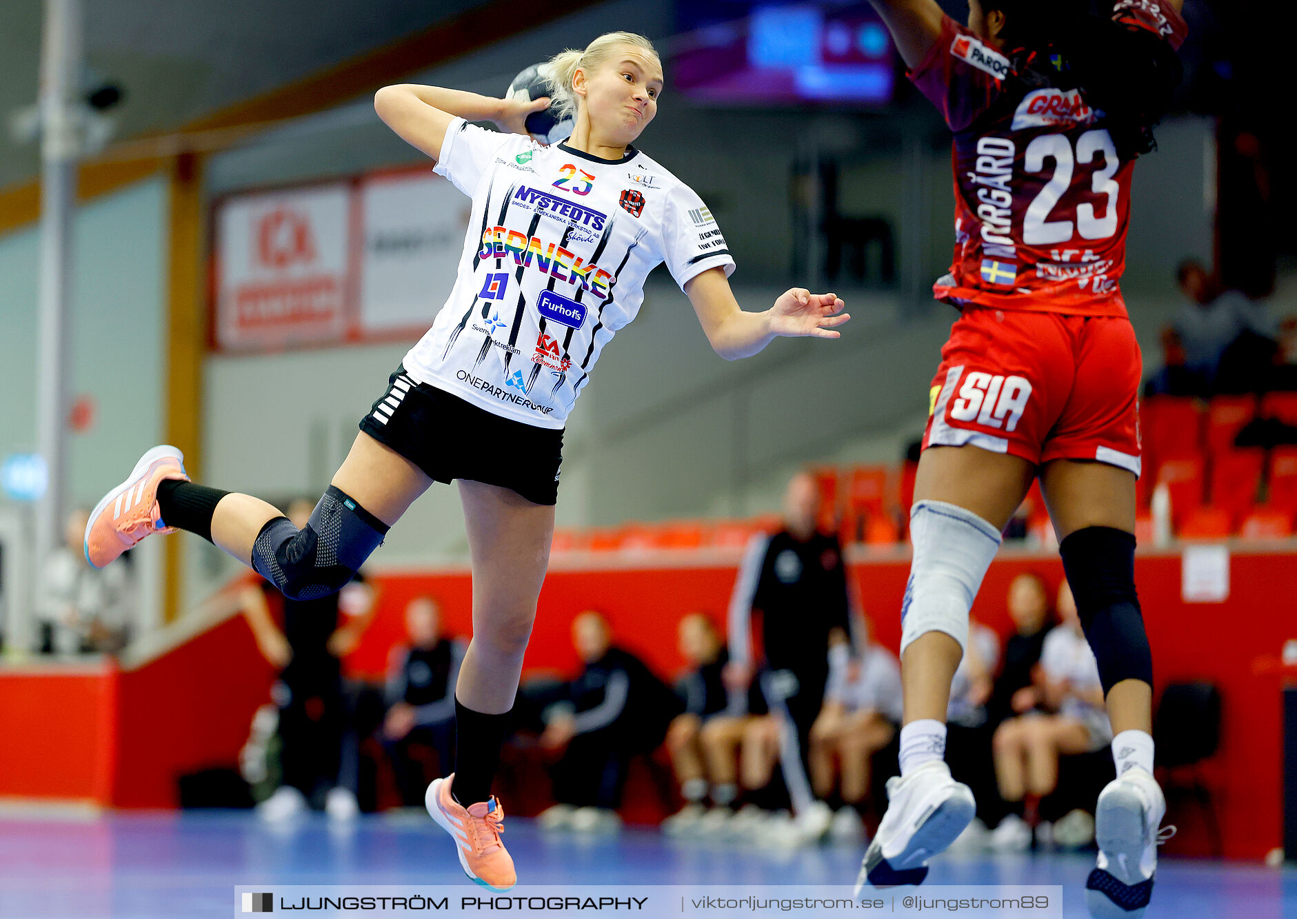 HF Somby-HK Country 45-20,dam,Skövde Idrottshall,Skövde,Sverige,Handboll,,2025,363263