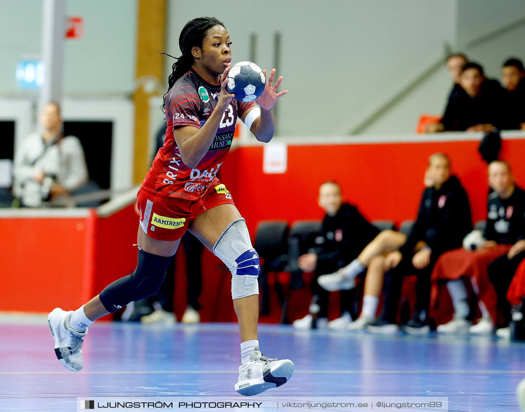 HF Somby-HK Country 45-20,dam,Skövde Idrottshall,Skövde,Sverige,Handboll,,2025,363390
