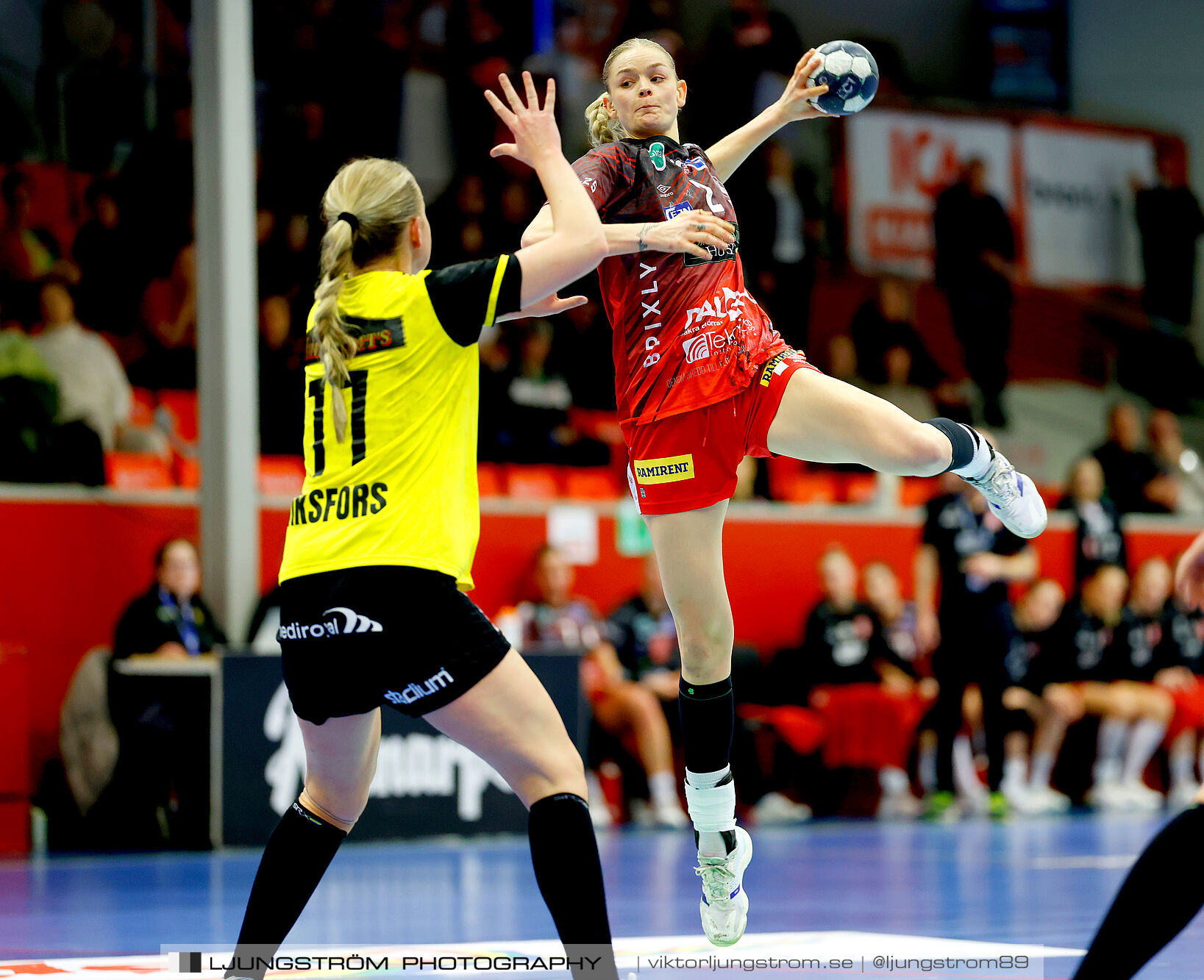Skövde HF-IK Sävehof 26-26,dam,Skövde Idrottshall,Skövde,Sverige,Handboll,,2025,364060