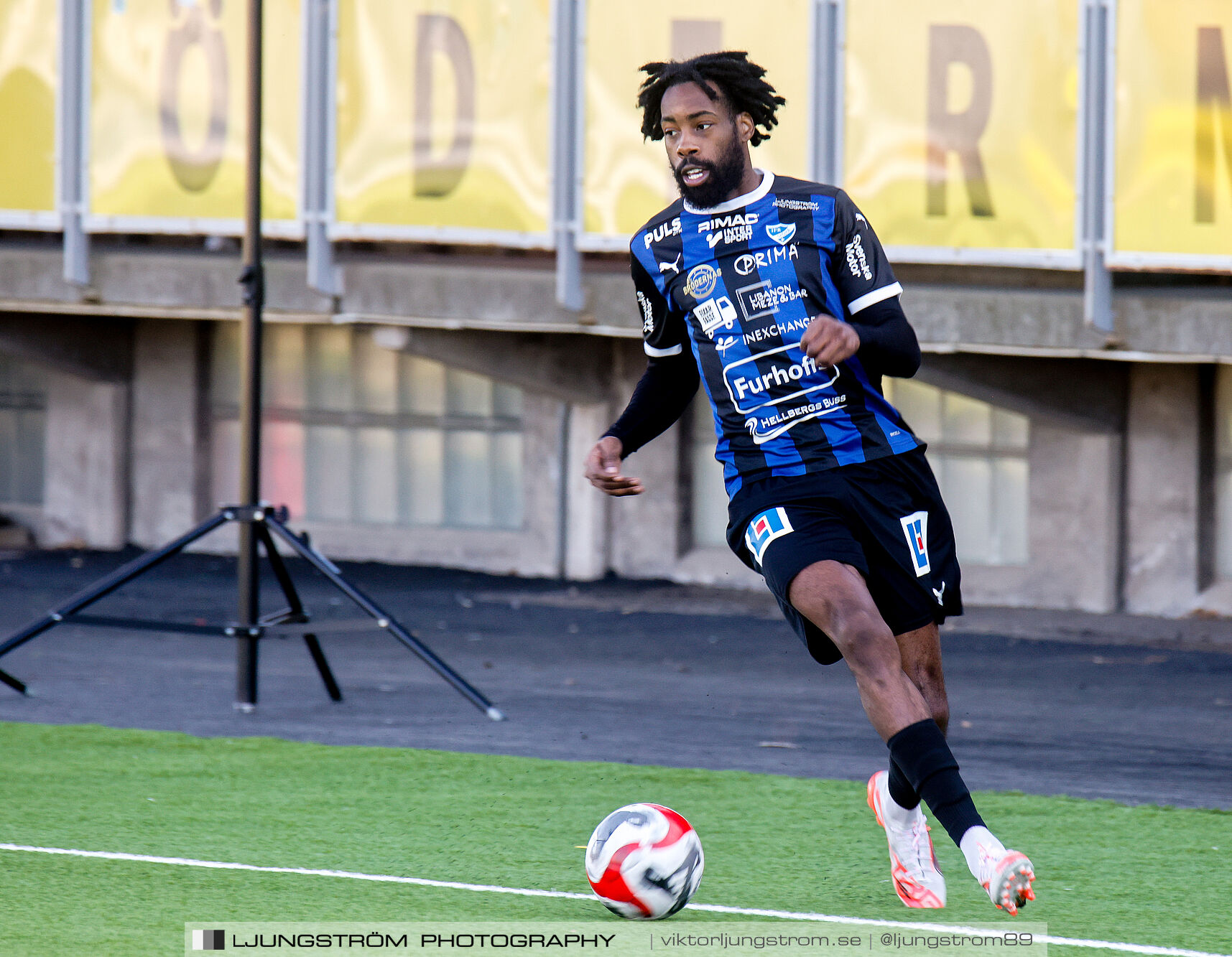 Träningsmatch IFK Skövde FK-Örebro Syrianska IF 2-0,herr,Södermalms IP,Skövde,Sverige,Fotboll,,2025,366263