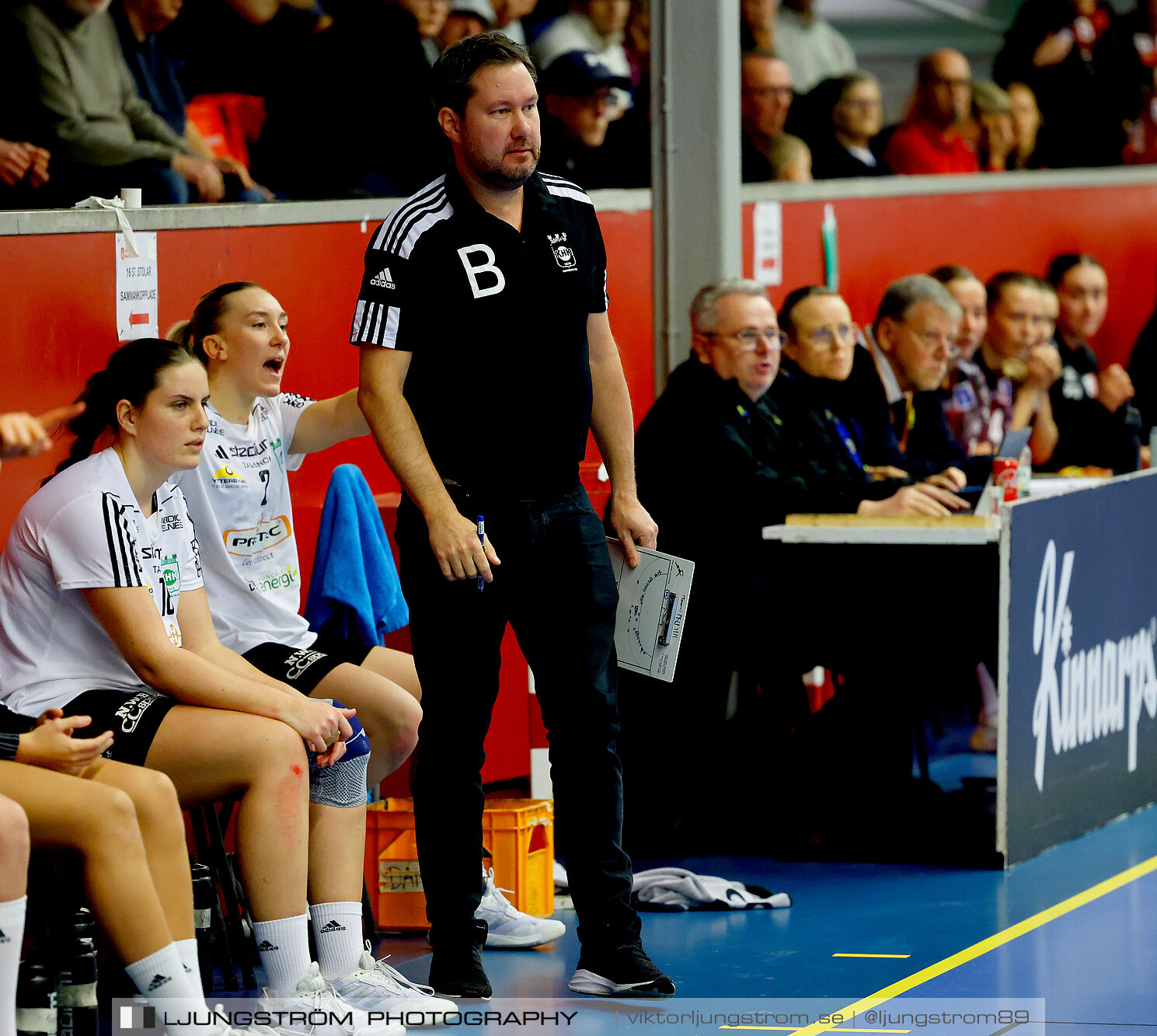 Skövde HF-Kungälvs HK 25-26,dam,Skövde Idrottshall,Skövde,Sverige,Handboll,,2025,367500