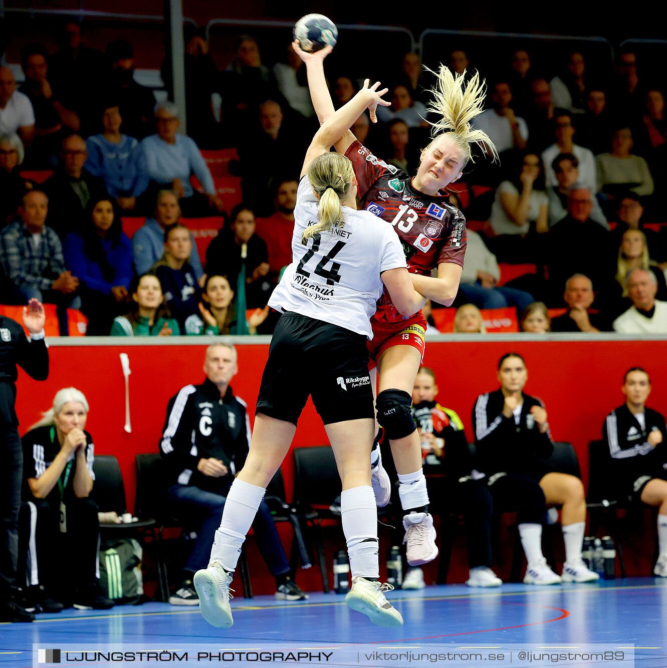 Skövde HF-Kungälvs HK 25-26,dam,Skövde Idrottshall,Skövde,Sverige,Handboll,,2025,367526