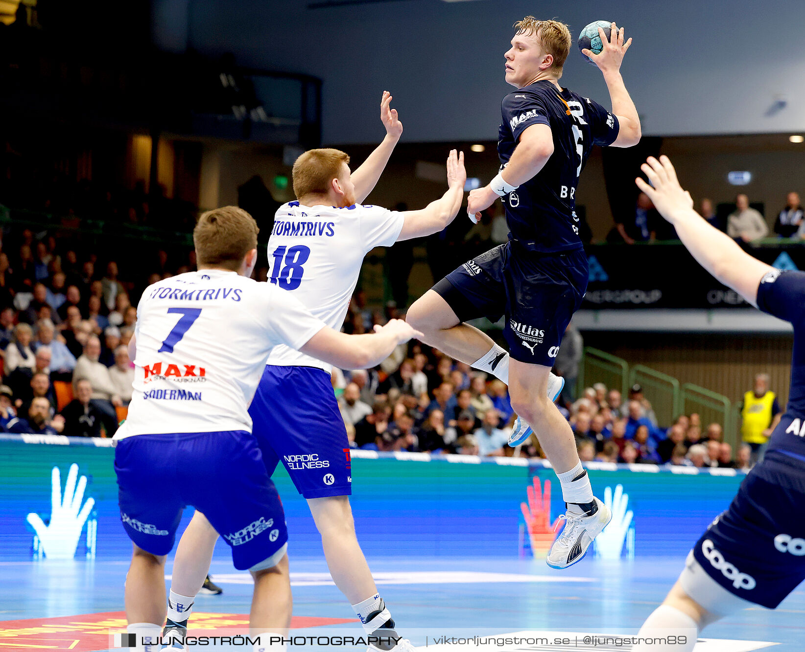 IFK Skövde HK-IF Hallby HK 21-17,herr,Arena Skövde,Skövde,Sverige,Handboll,,2025,368231