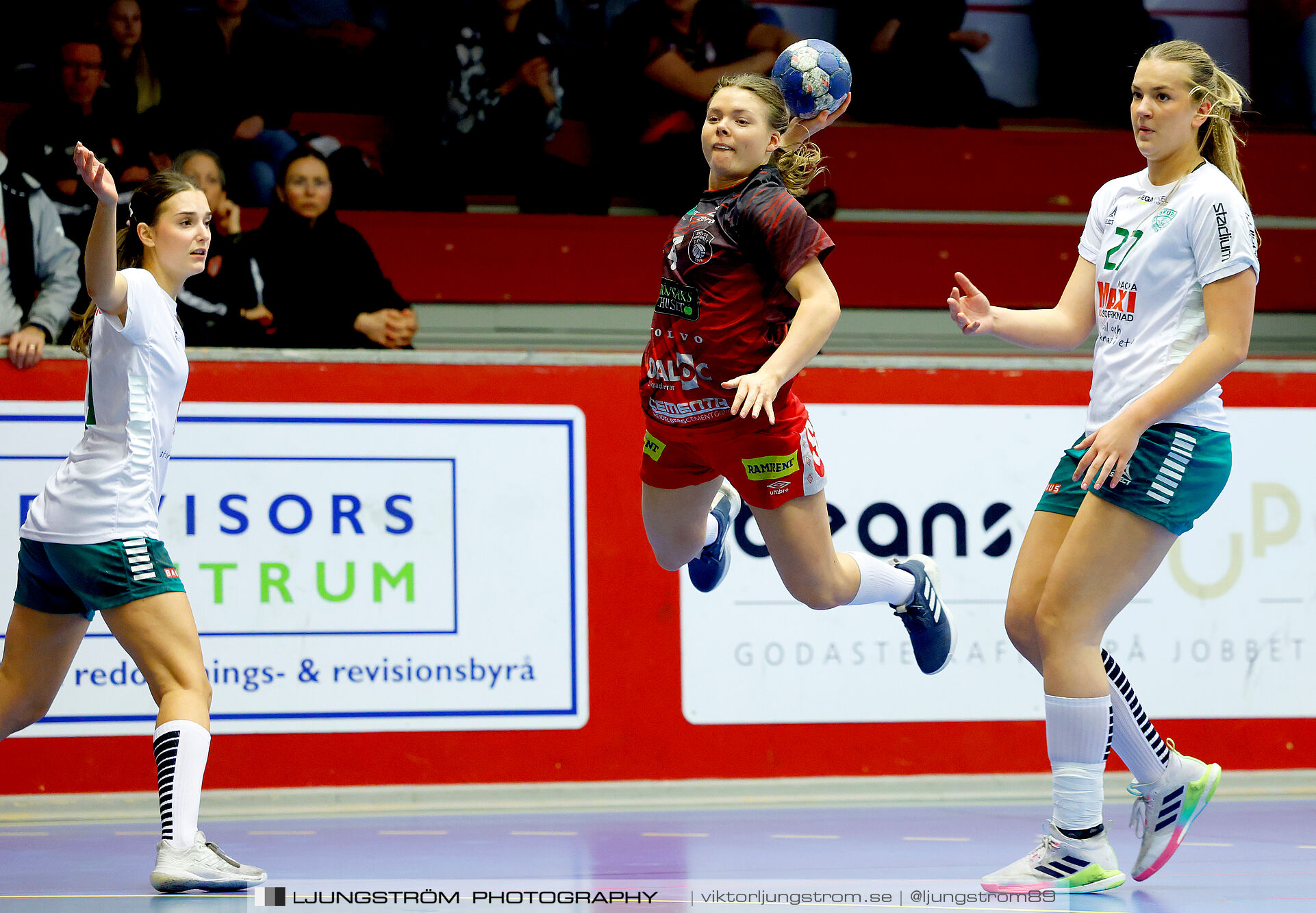 USM F18 Steg 4 Skövde HF-Skuru IK 23-26,dam,Skövde Idrottshall,Skövde,Sverige,Ungdoms-SM,Handboll,2025,369484