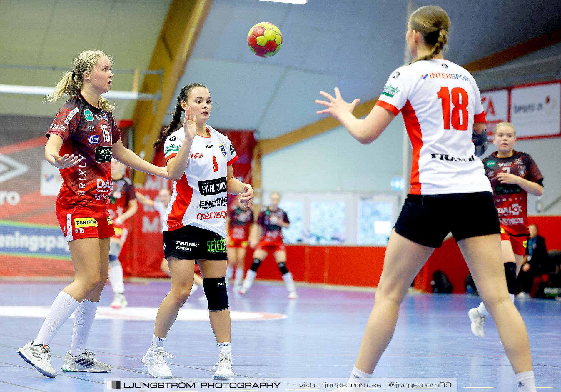 USM F18 Steg 4 Skövde HF-Enköpings HF 33-17,dam,Skövde Idrottshall,Skövde,Sverige,Ungdoms-SM,Handboll,2025,370133