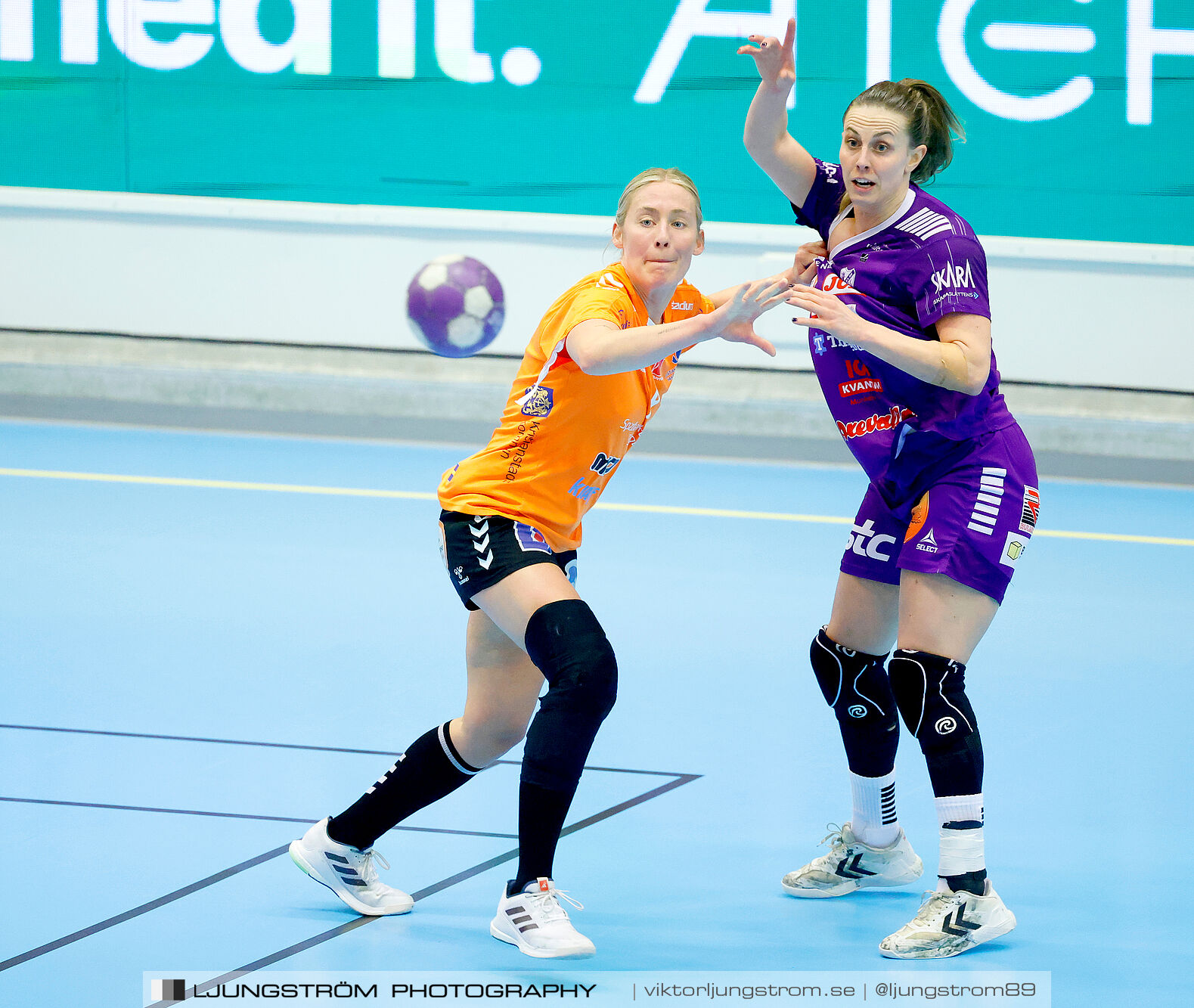 Skara HF-Kristianstad HK 1 4-final 1 30-29,dam,Skara Idrottshall,Skara,Sverige,Handboll,,2025,370697