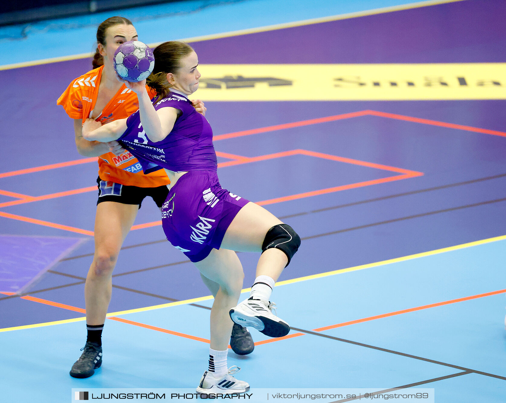 Skara HF-Kristianstad HK 1 4-final 1 30-29,dam,Skara Idrottshall,Skara,Sverige,Handboll,,2025,370826