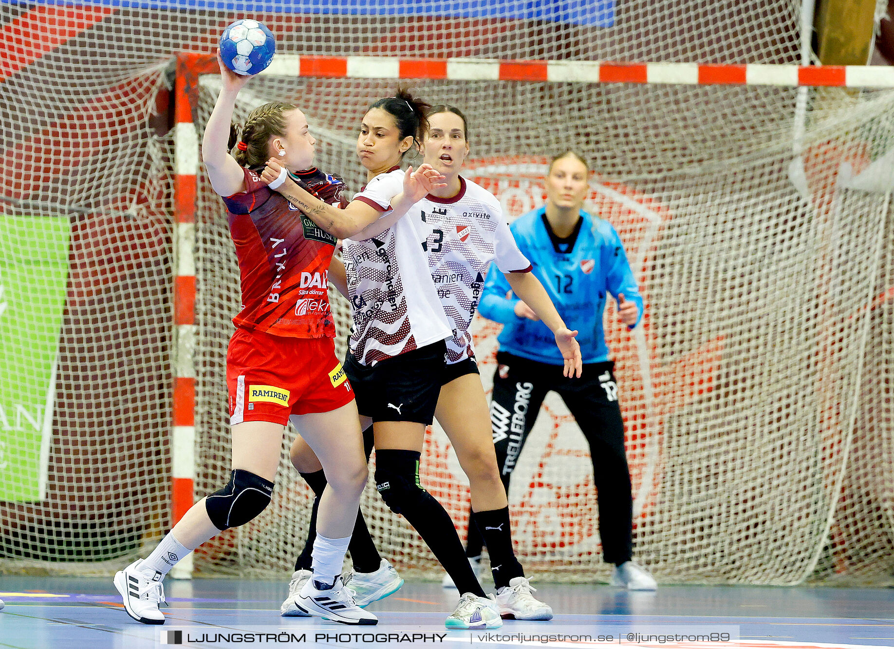 Skövde HF-Lugi HF Kval till handbollsligan Match 3 25-27,dam,Skövde Idrottshall,Skövde,Sverige,Handboll,,2025,371098