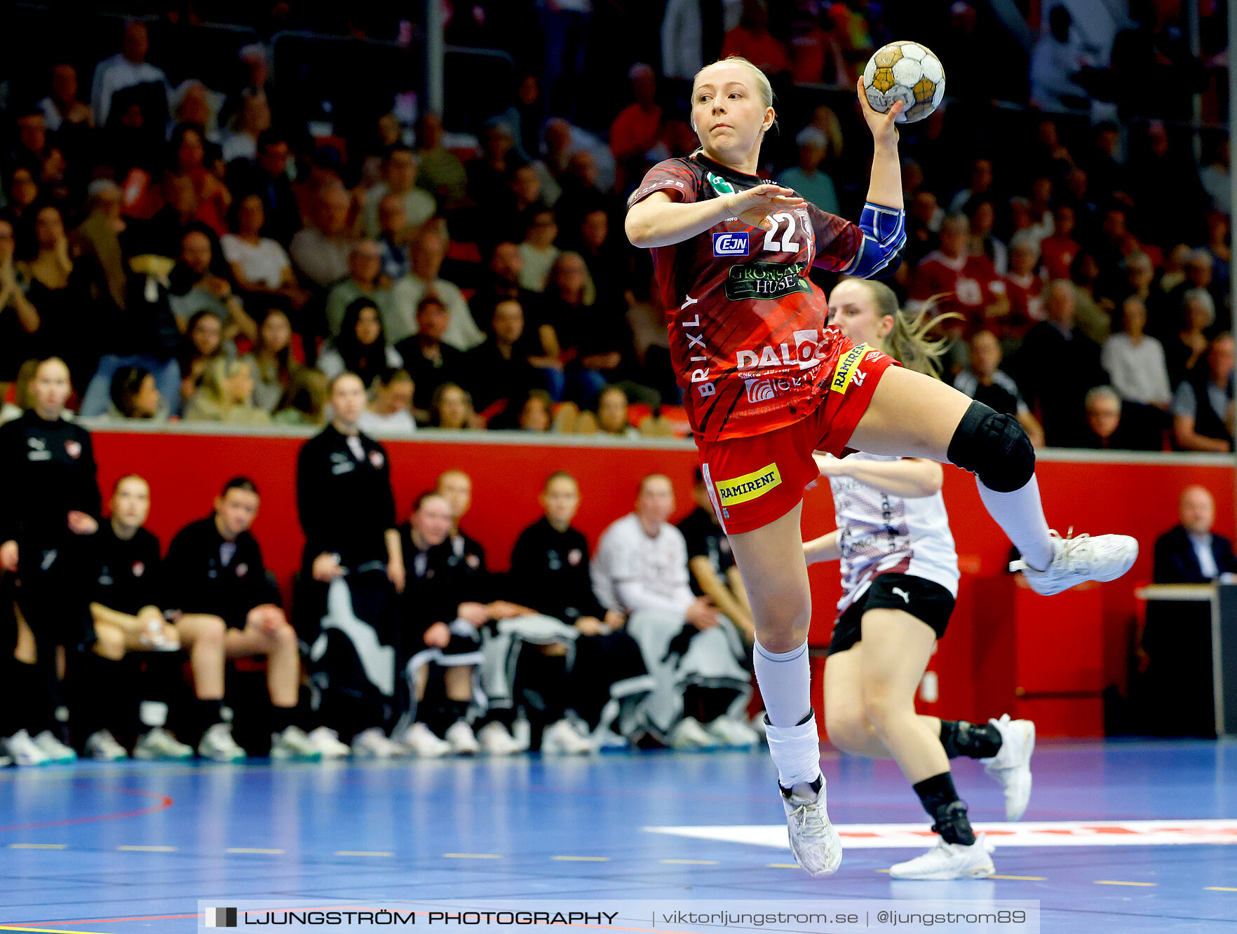 Skövde HF-Lugi HF Kval till handbollsligan Match 3 25-27,dam,Skövde Idrottshall,Skövde,Sverige,Handboll,,2025,371226