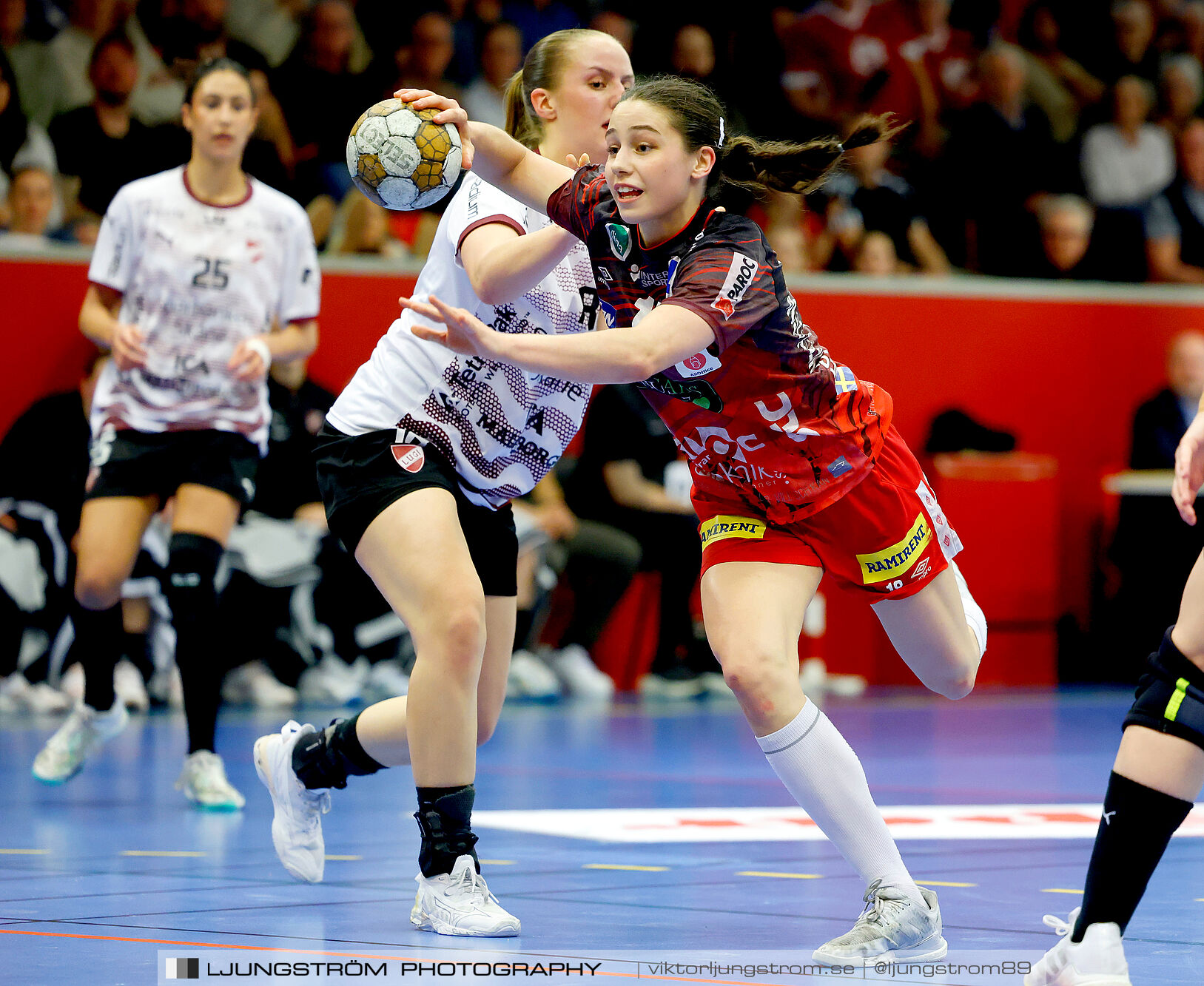 Skövde HF-Lugi HF Kval till handbollsligan Match 3 25-27,dam,Skövde Idrottshall,Skövde,Sverige,Handboll,,2025,371250