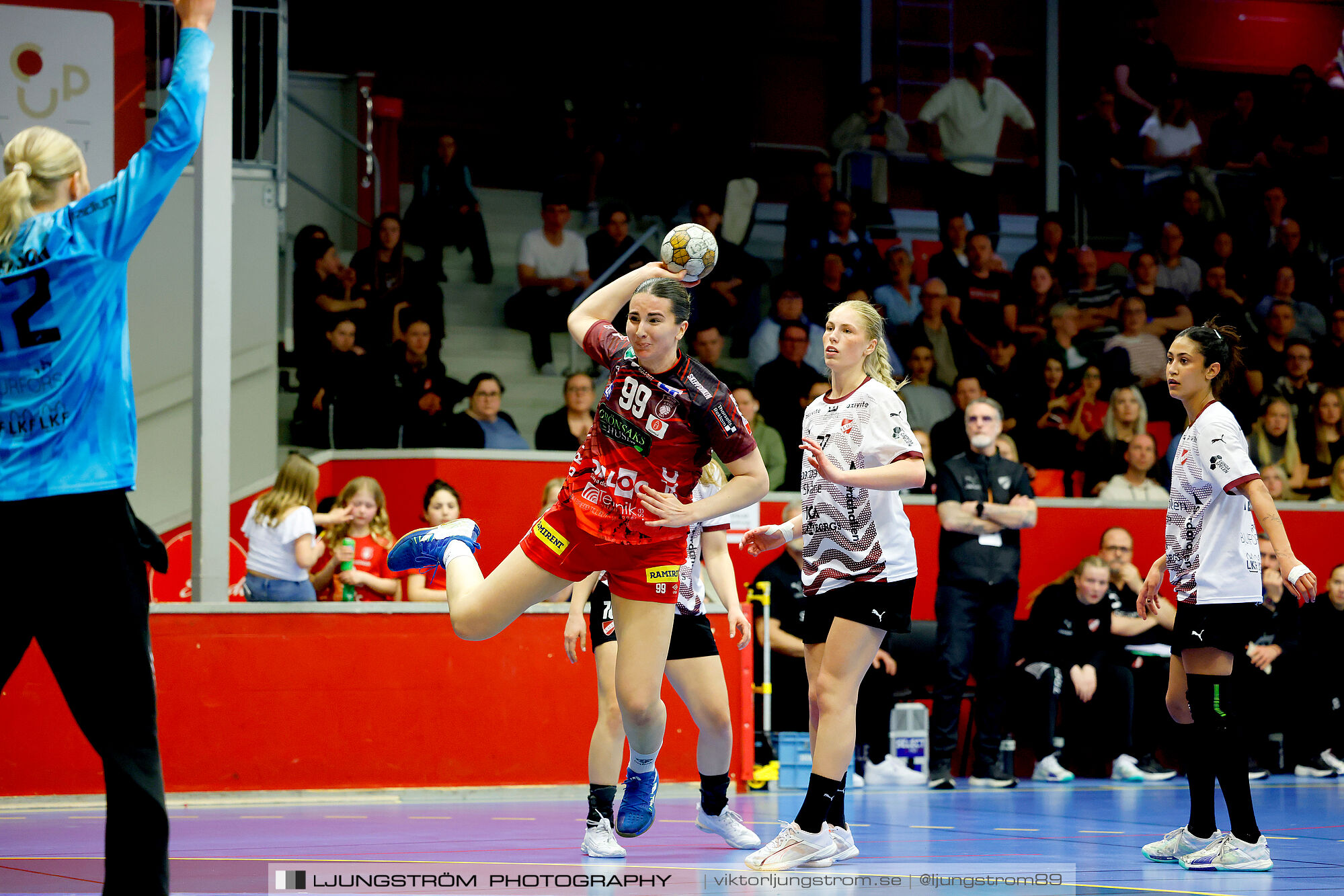 Skövde HF-Lugi HF Kval till handbollsligan Match 3 25-27,dam,Skövde Idrottshall,Skövde,Sverige,Handboll,,2025,371277