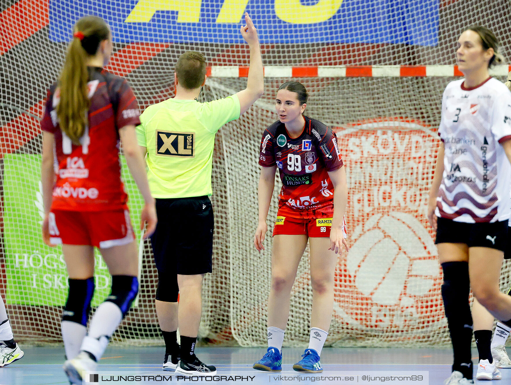 Skövde HF-Lugi HF Kval till handbollsligan Match 3 25-27,dam,Skövde Idrottshall,Skövde,Sverige,Handboll,,2025,371468