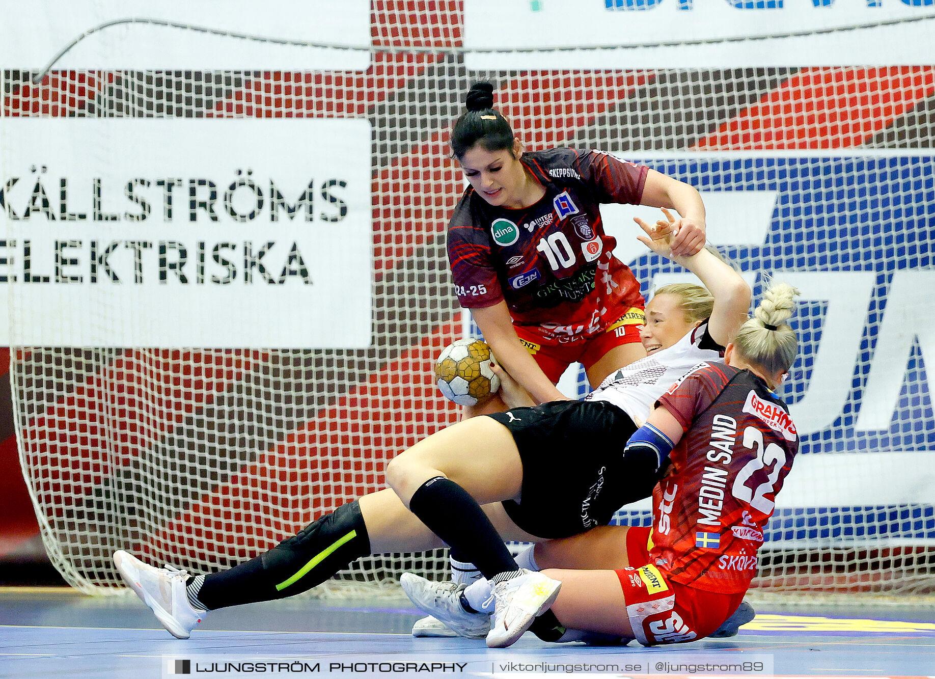 Skövde HF-Lugi HF Kval till handbollsligan Match 3 25-27,dam,Skövde Idrottshall,Skövde,Sverige,Handboll,,2025,371473