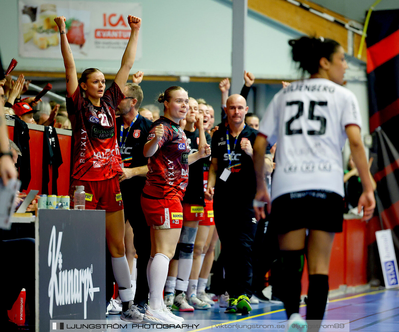 Skövde HF-Lugi HF Kval till handbollsligan Match 3 25-27,dam,Skövde Idrottshall,Skövde,Sverige,Handboll,,2025,371532