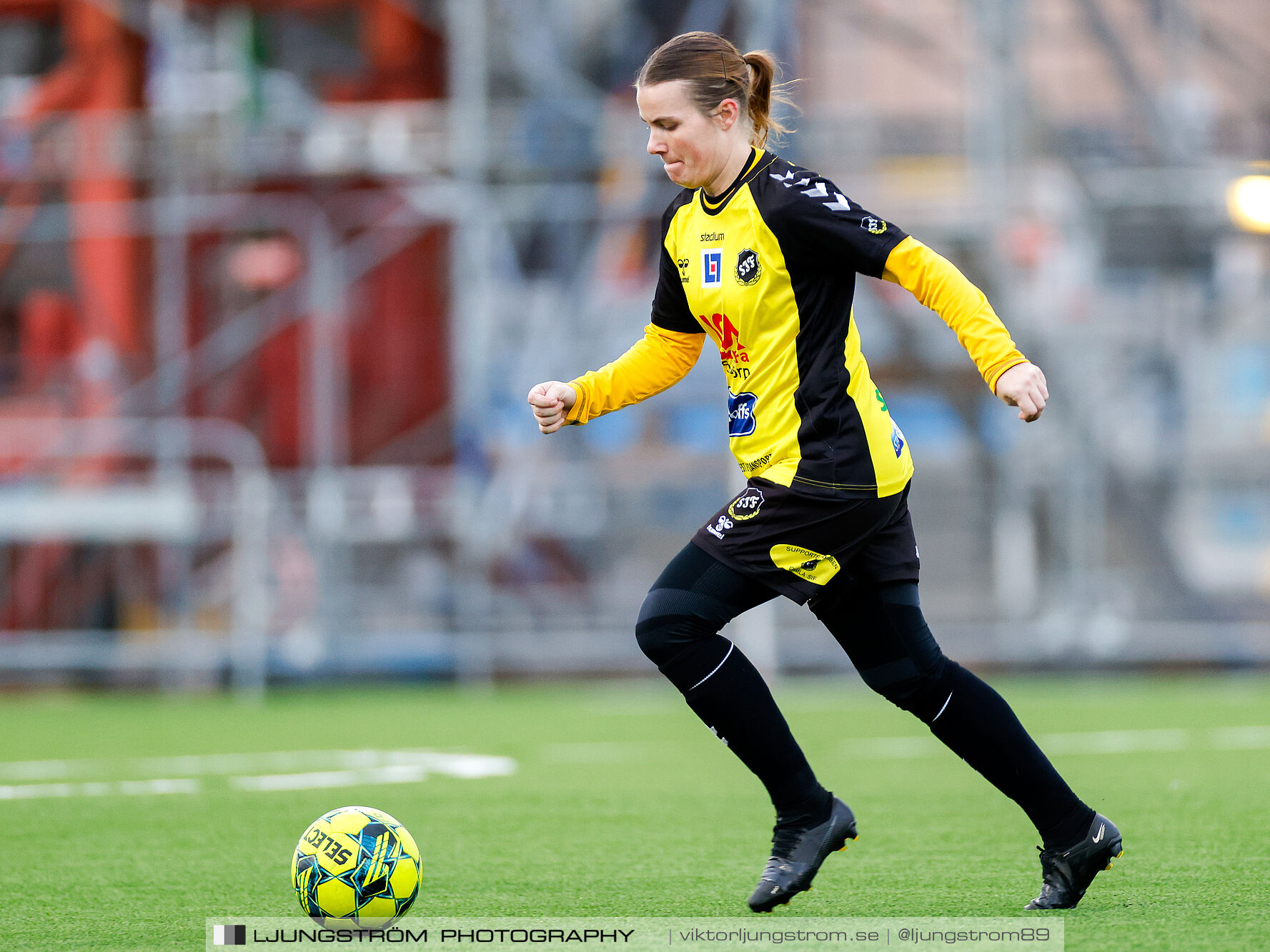 Skultorps IF-Husqvarna FF 0-1,dam,Södermalms IP,Skövde,Sverige,Fotboll,,2025,371671