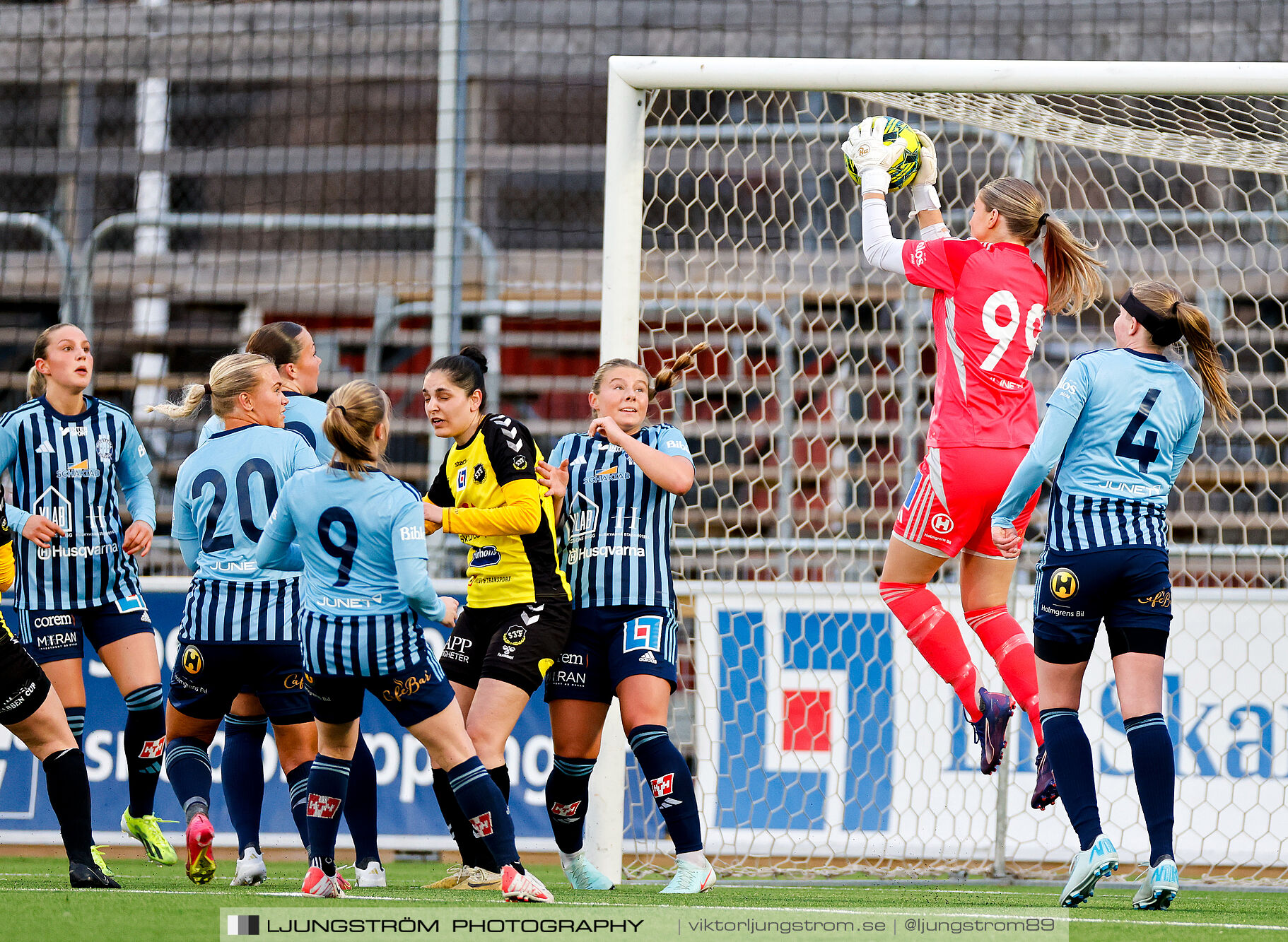 Skultorps IF-Husqvarna FF 0-1,dam,Södermalms IP,Skövde,Sverige,Fotboll,,2025,371712