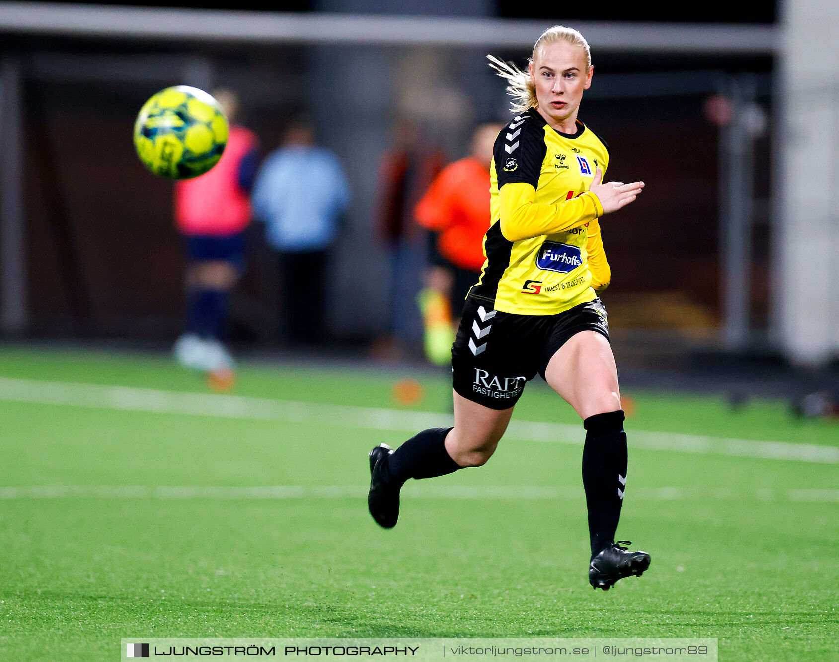 Skultorps IF-Husqvarna FF 0-1,dam,Södermalms IP,Skövde,Sverige,Fotboll,,2025,371818