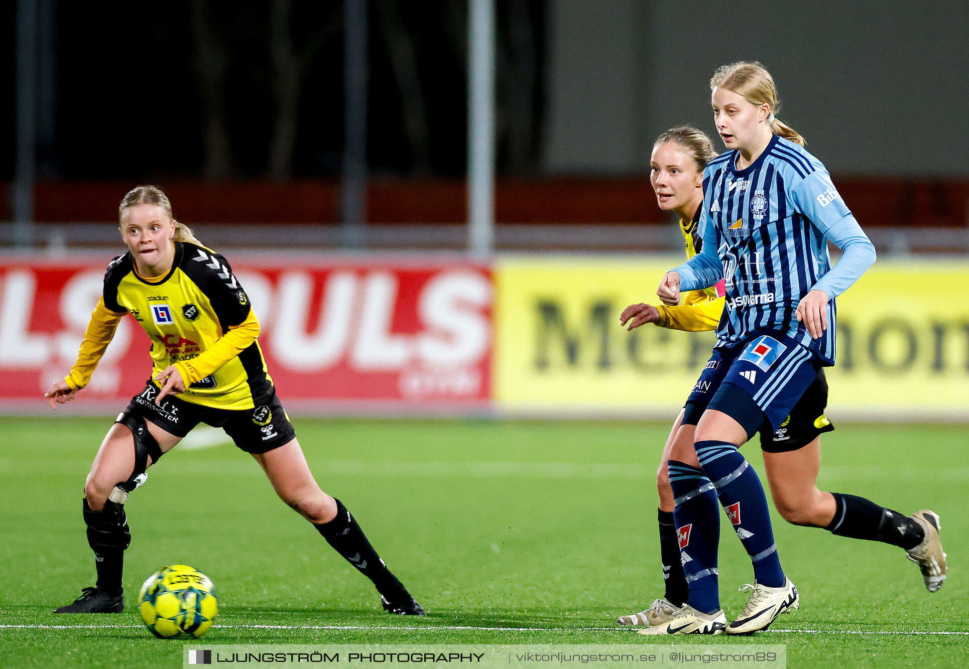 Skultorps IF-Husqvarna FF 0-1,dam,Södermalms IP,Skövde,Sverige,Fotboll,,2025,371837
