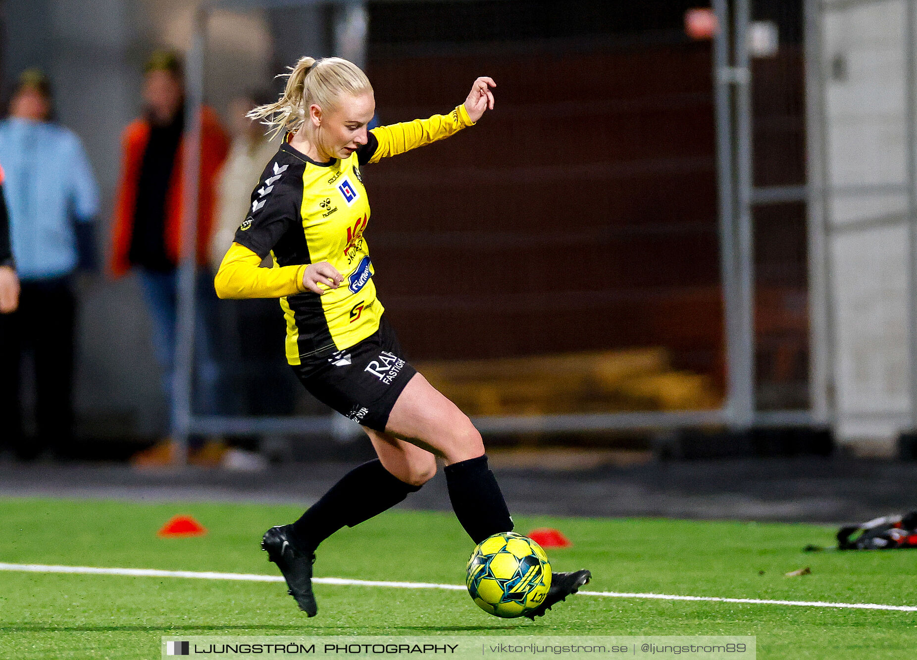 Skultorps IF-Husqvarna FF 0-1,dam,Södermalms IP,Skövde,Sverige,Fotboll,,2025,371838
